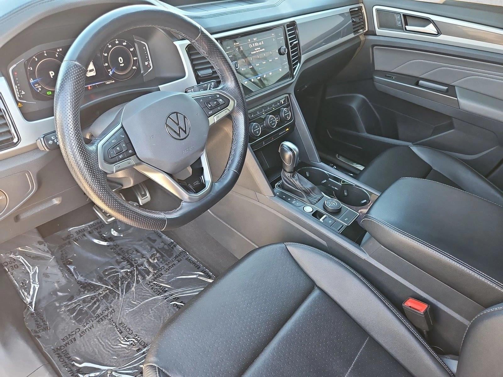 2022 Volkswagen Atlas Cross Sport 2.0T SEL R-Line