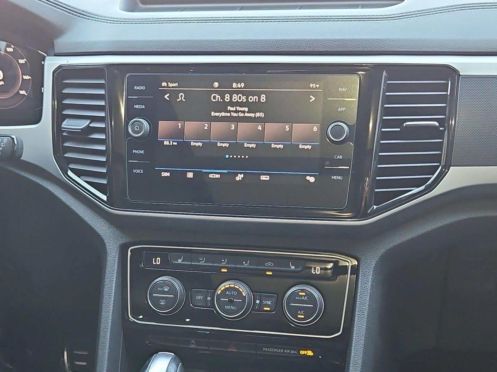 2022 Volkswagen Atlas Cross Sport 2.0T SEL R-Line