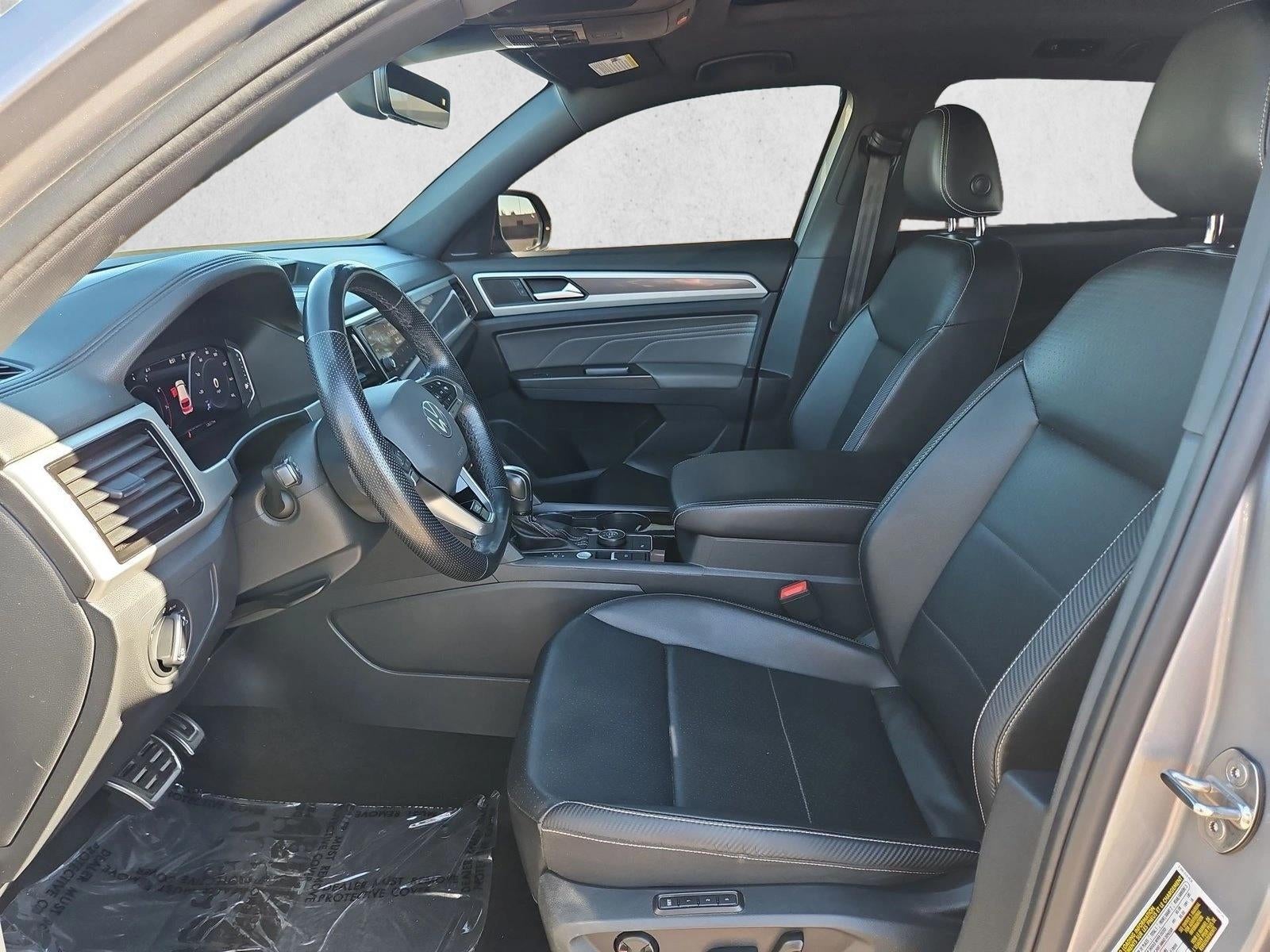 2022 Volkswagen Atlas Cross Sport 2.0T SEL R-Line