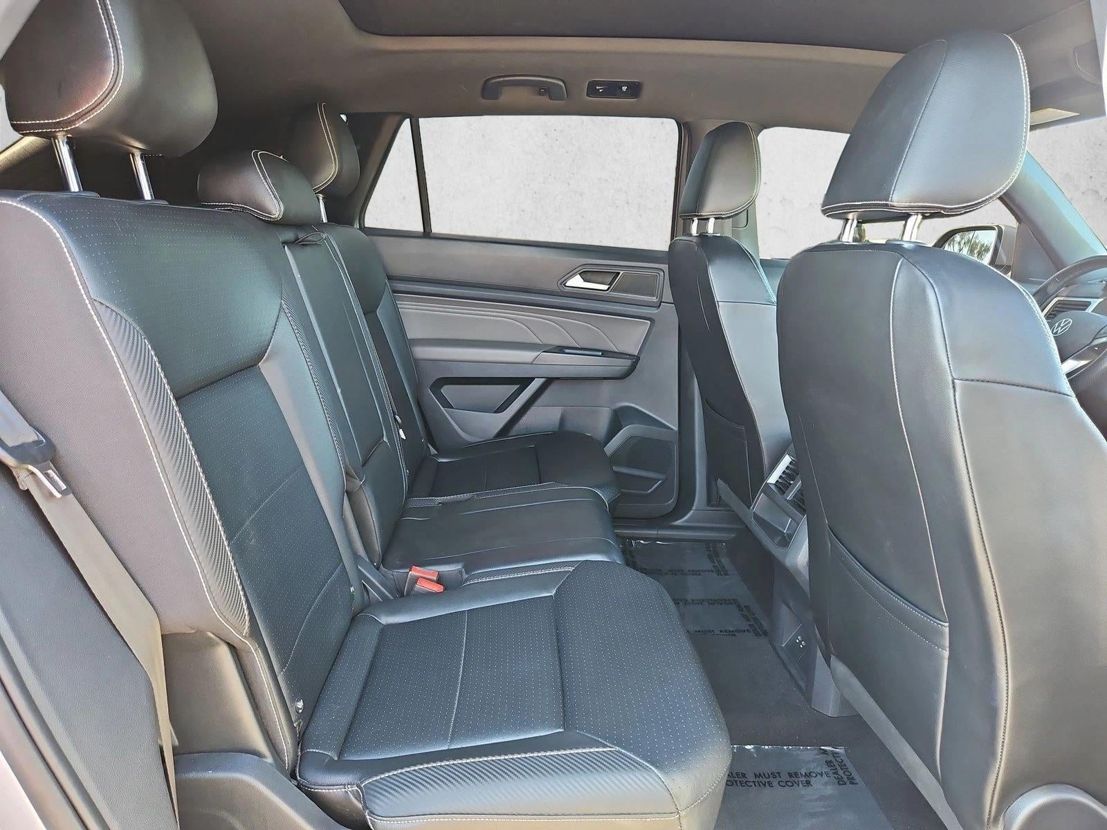 2022 Volkswagen Atlas Cross Sport 2.0T SEL R-Line
