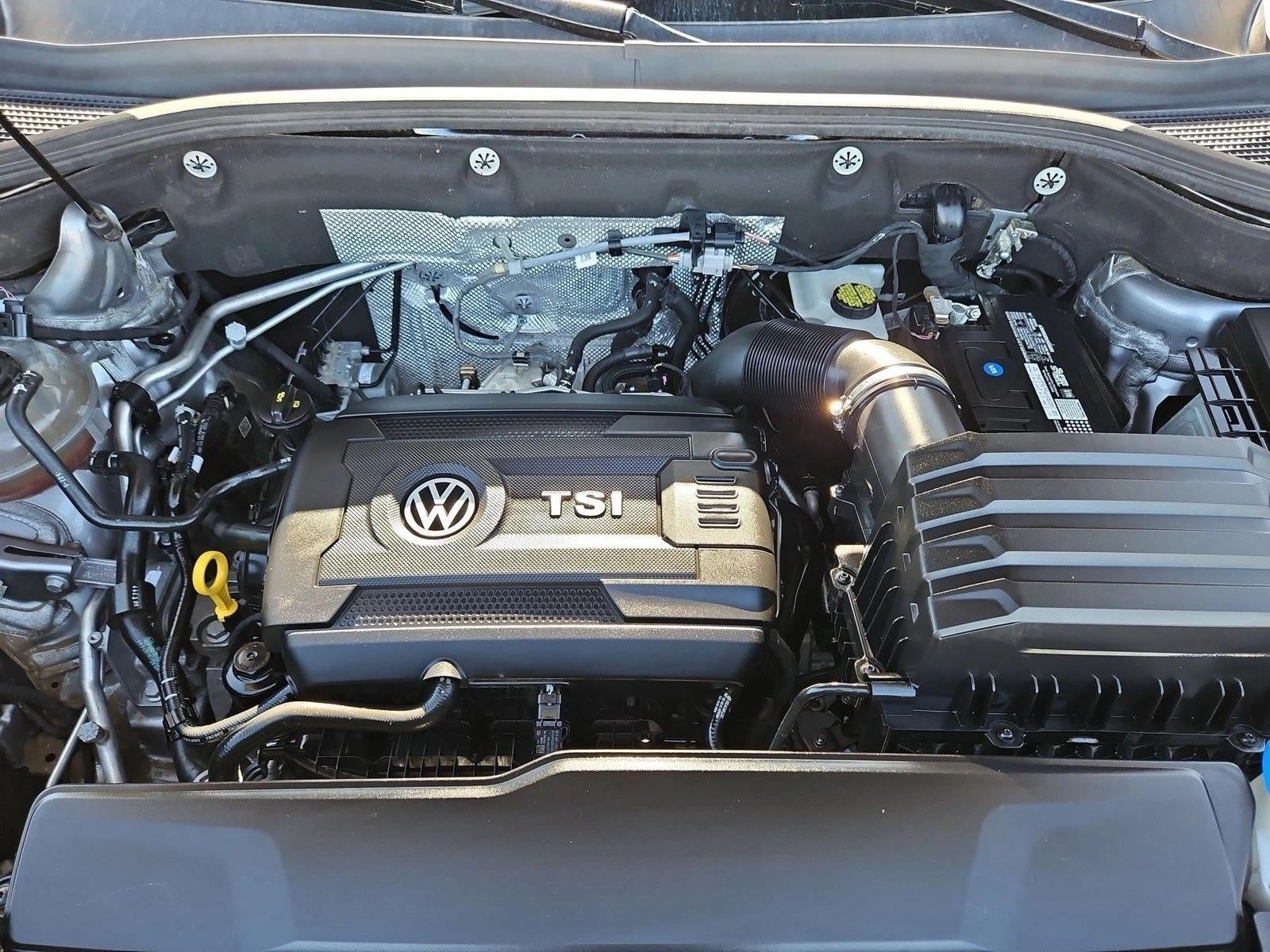 2022 Volkswagen Atlas Cross Sport 2.0T SEL R-Line