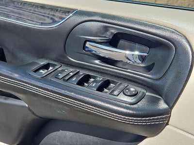 2014 Chrysler Town & Country Touring