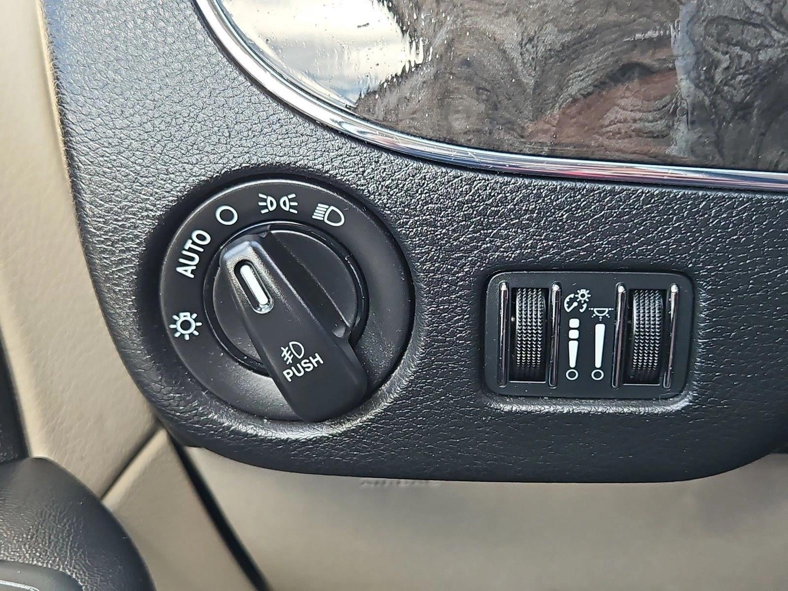 2014 Chrysler Town & Country Touring