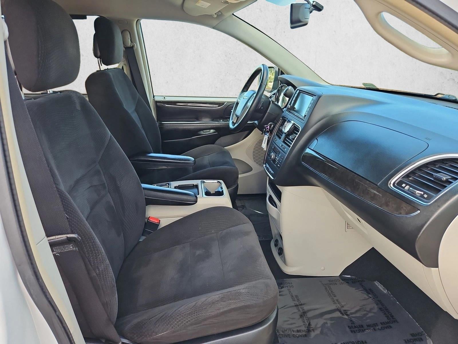 2014 Chrysler Town & Country Touring