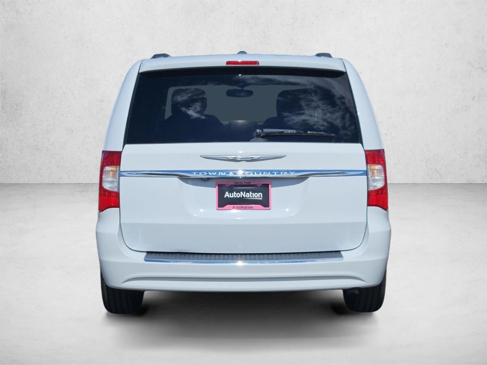 2014 Chrysler Town & Country Touring