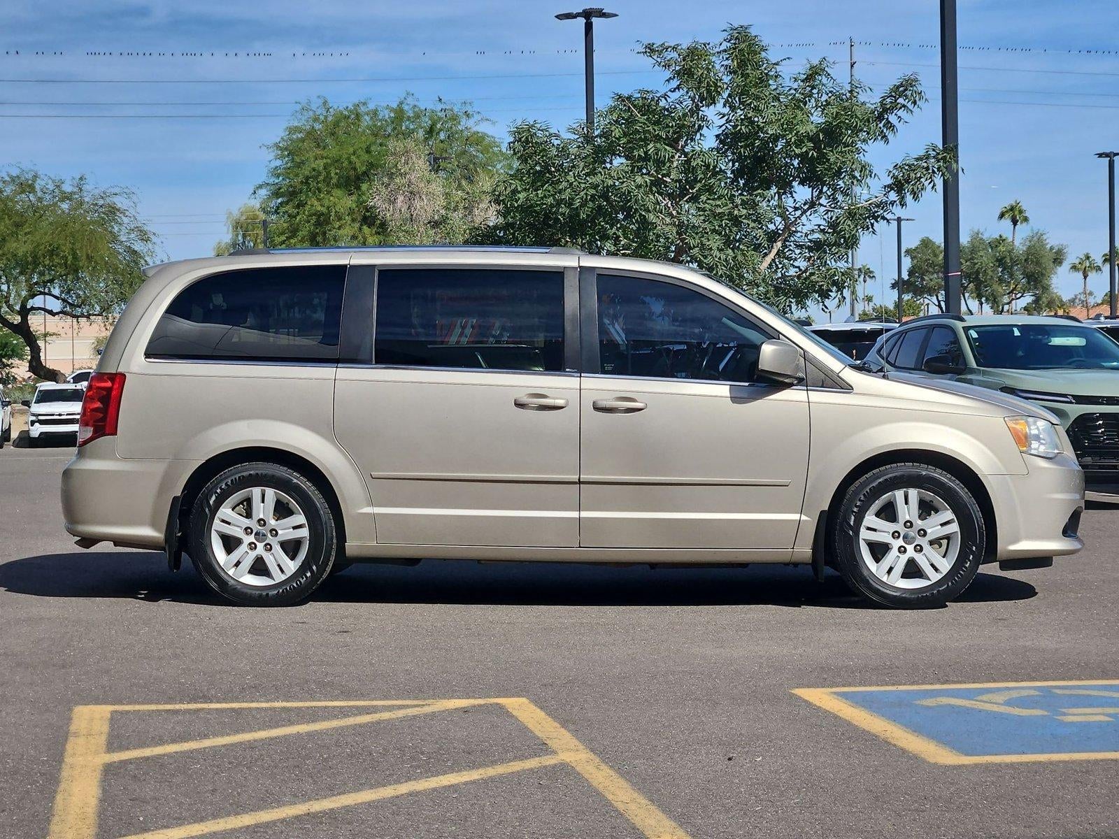2012 Dodge Grand Caravan Crew