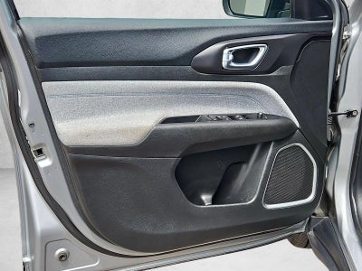 2022 Jeep Compass Latitude FWD