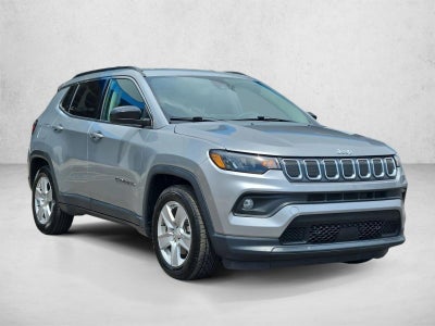 2022 Jeep Compass Latitude FWD