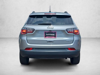 2022 Jeep Compass Latitude FWD