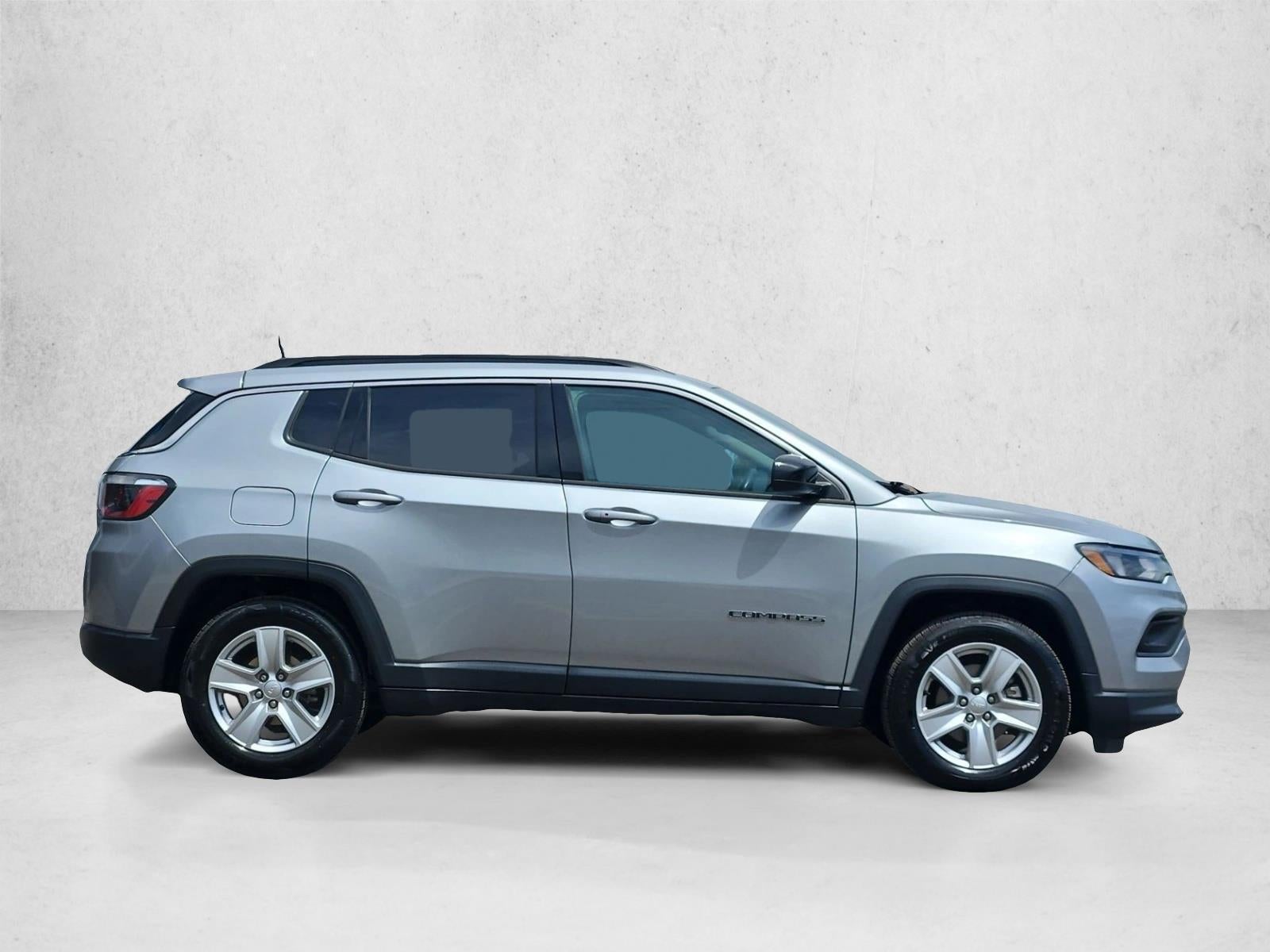2022 Jeep Compass Latitude FWD