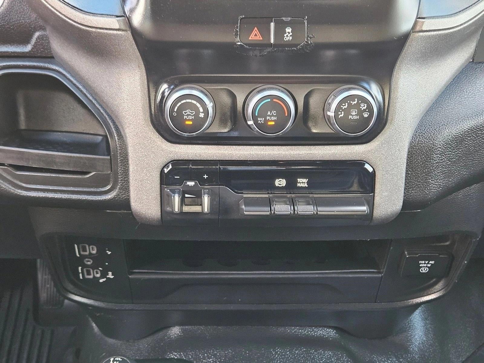 2019 RAM 2500 Tradesman Crew Cab 4x4 6'4" Box