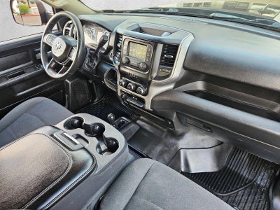 2019 RAM 2500 Tradesman Crew Cab 4x4 6'4" Box