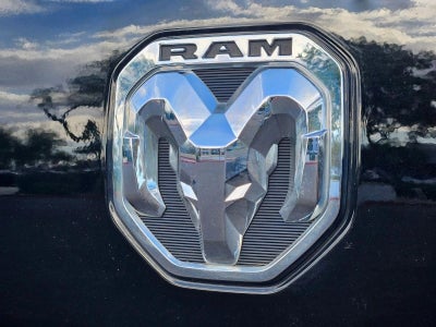 2019 RAM 2500 Tradesman Crew Cab 4x4 6'4" Box