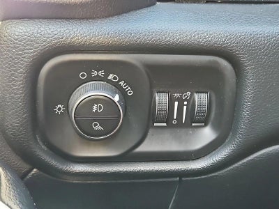 2019 RAM 2500 Laramie Crew Cab 4x4 6'4" Box