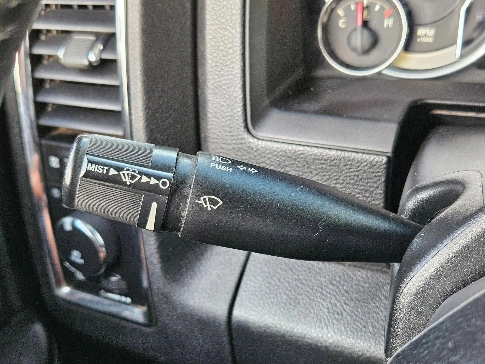 2017 RAM 2500 Laramie Crew Cab 4x4 6'4" Box