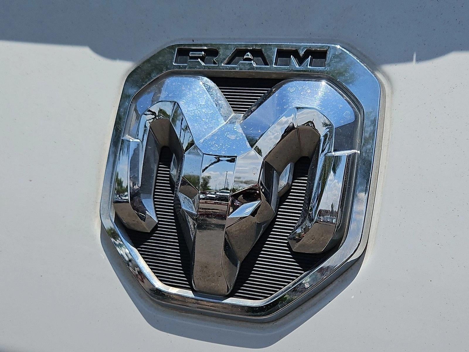 2019 RAM 2500 Laramie Crew Cab 4x4 6'4" Box