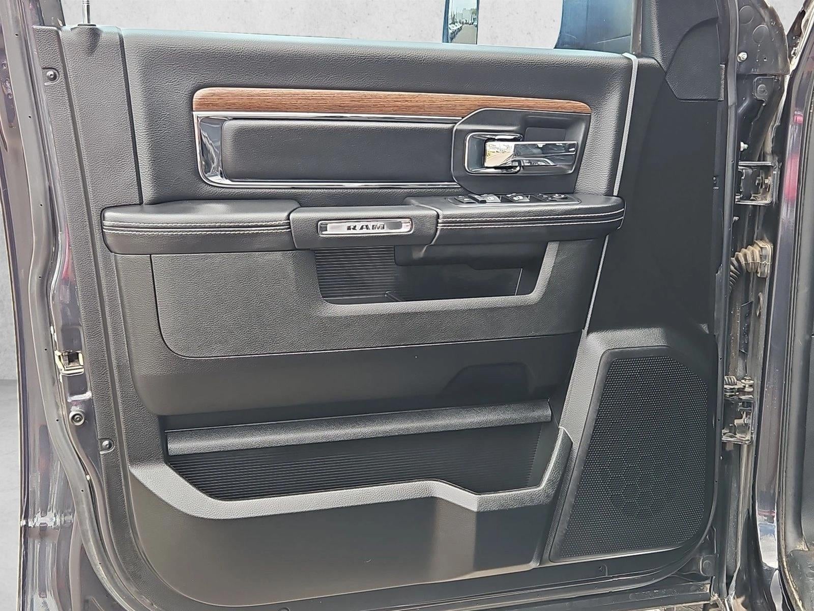 2017 RAM 2500 Laramie Crew Cab 4x4 6'4" Box