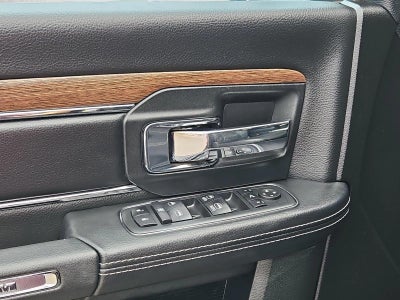 2017 RAM 2500 Laramie Crew Cab 4x4 6'4" Box
