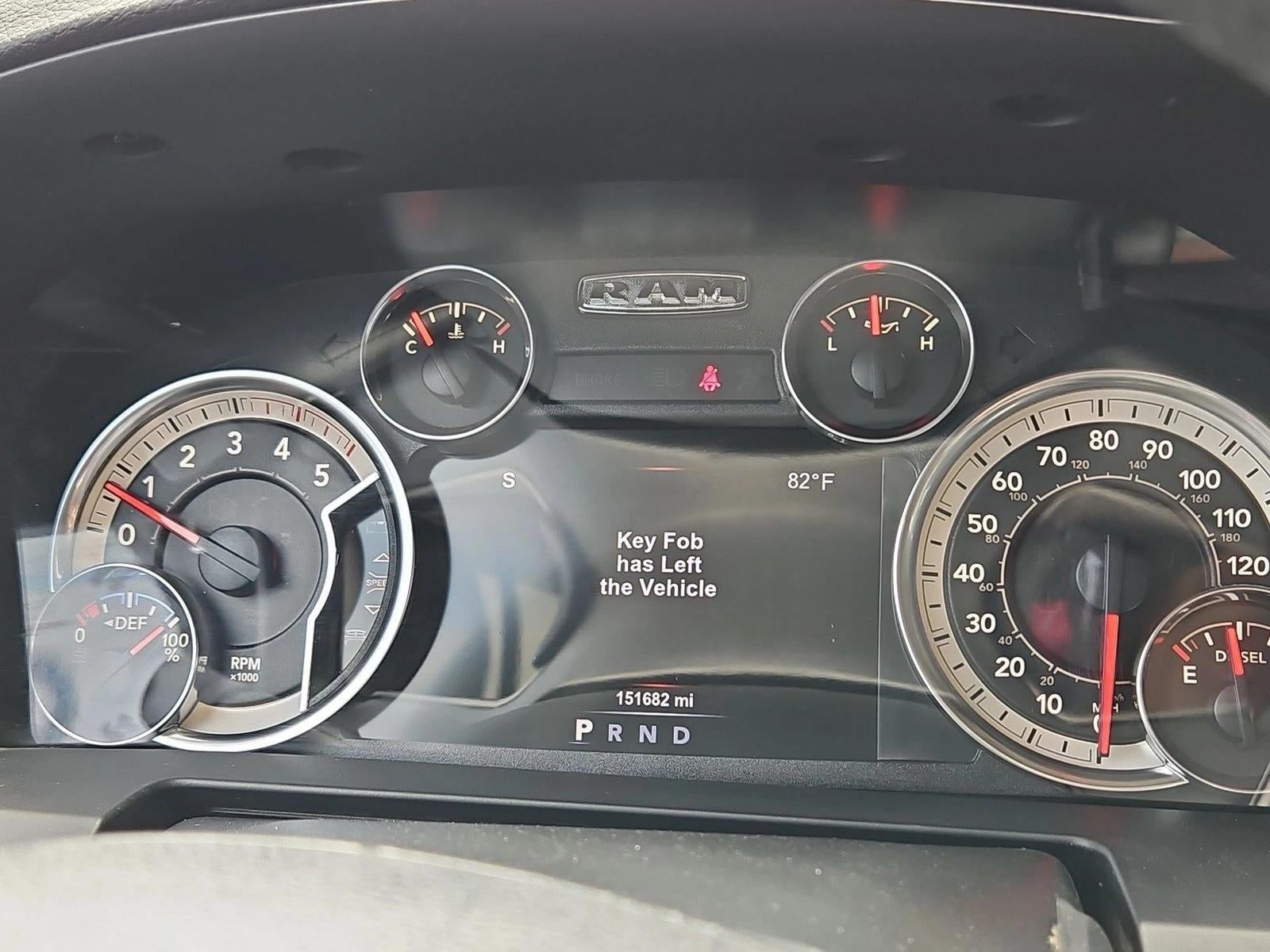 2017 RAM 2500 Laramie Crew Cab 4x4 6'4" Box