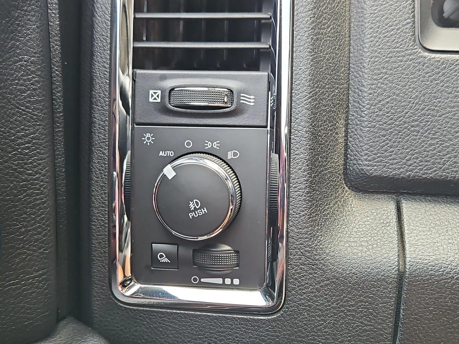 2017 RAM 2500 Laramie Crew Cab 4x4 6'4" Box