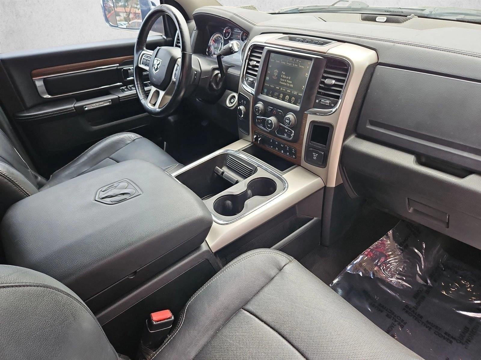 2017 RAM 2500 Laramie Crew Cab 4x4 6'4" Box