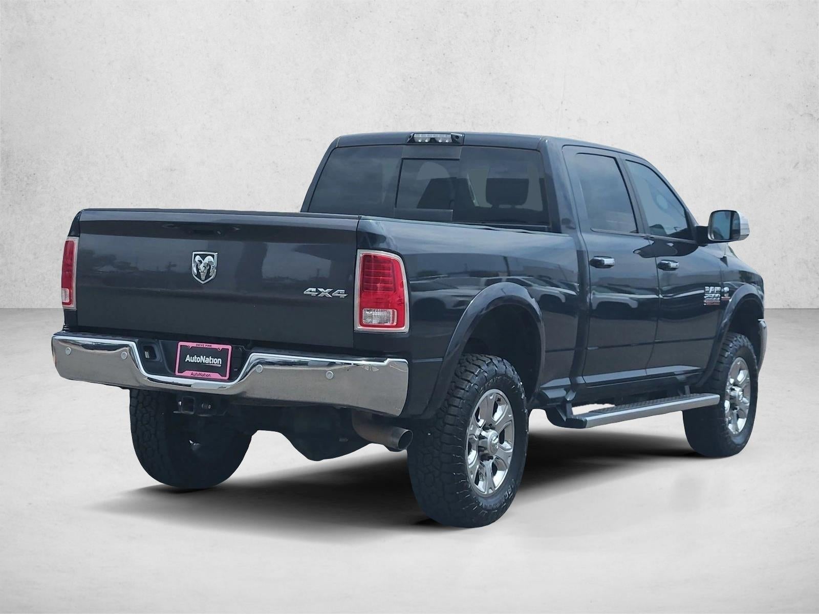 2017 RAM 2500 Laramie Crew Cab 4x4 6'4" Box