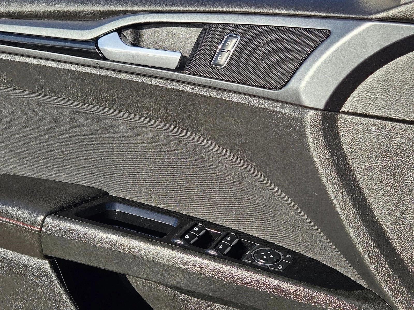 2016 Ford Fusion Hybrid SE