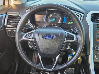 2016 Ford Fusion Hybrid SE