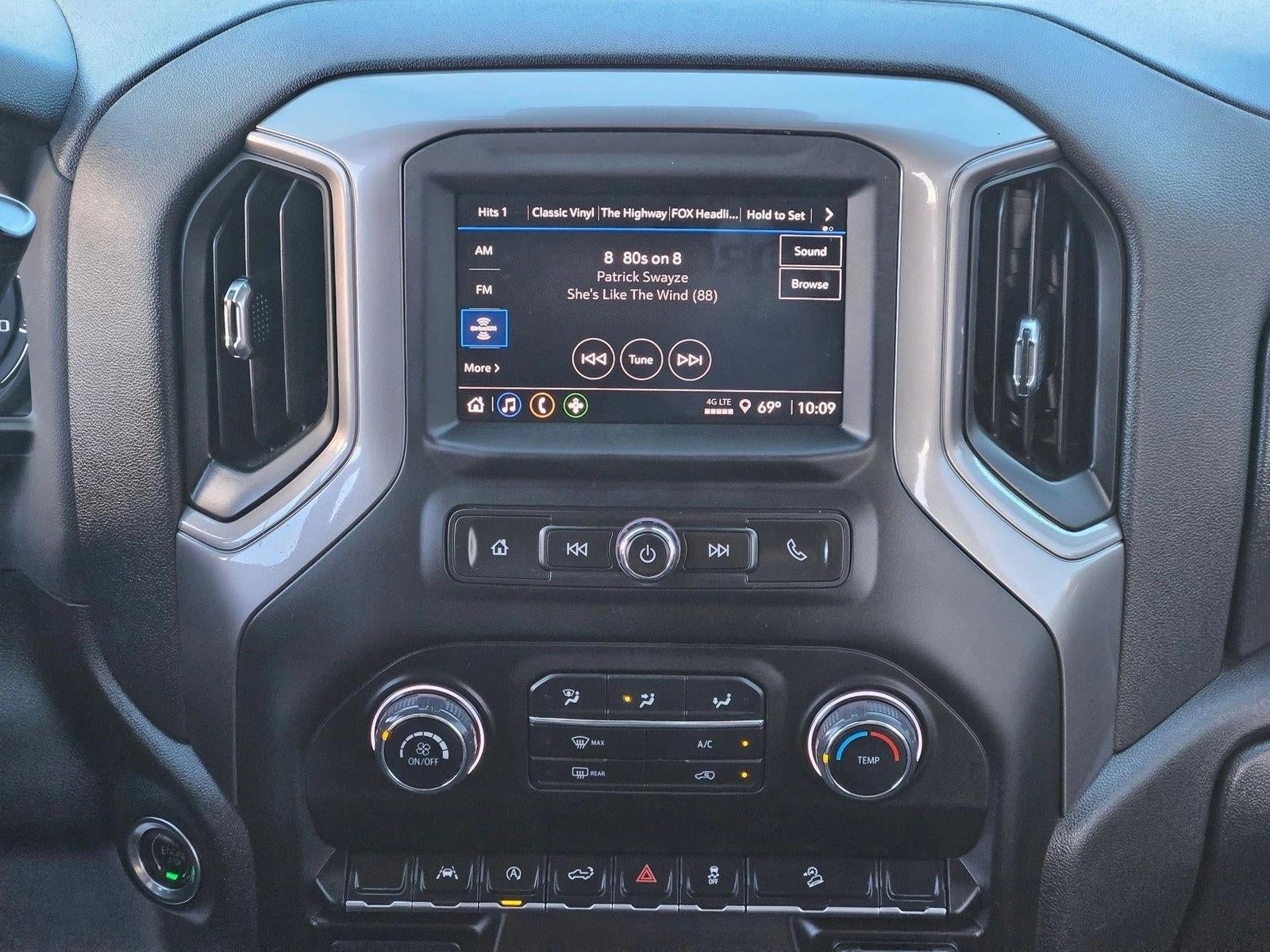 2022 Chevrolet Silverado 1500 Custom Trail Boss