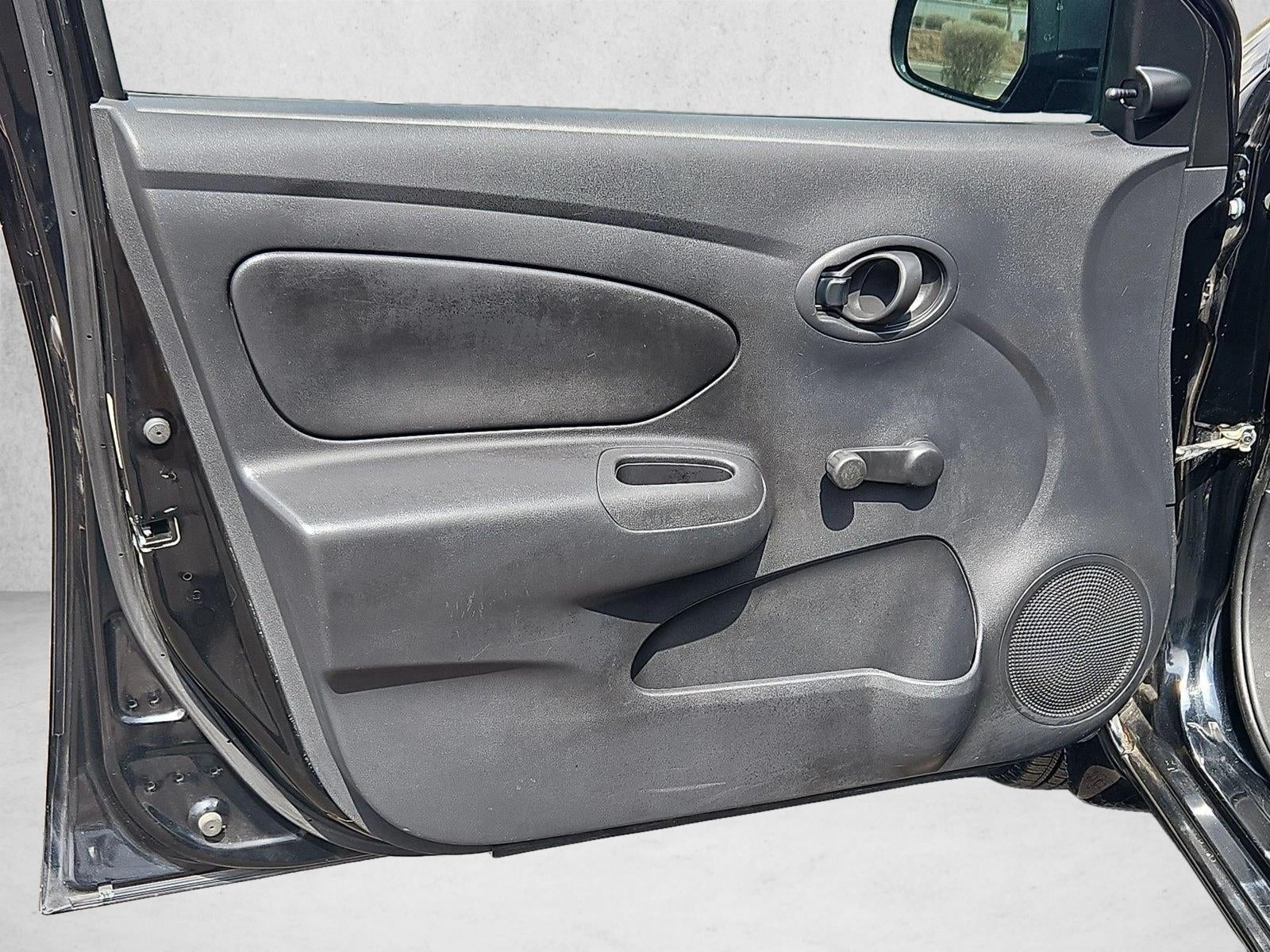 2015 Nissan Versa 1.6 S
