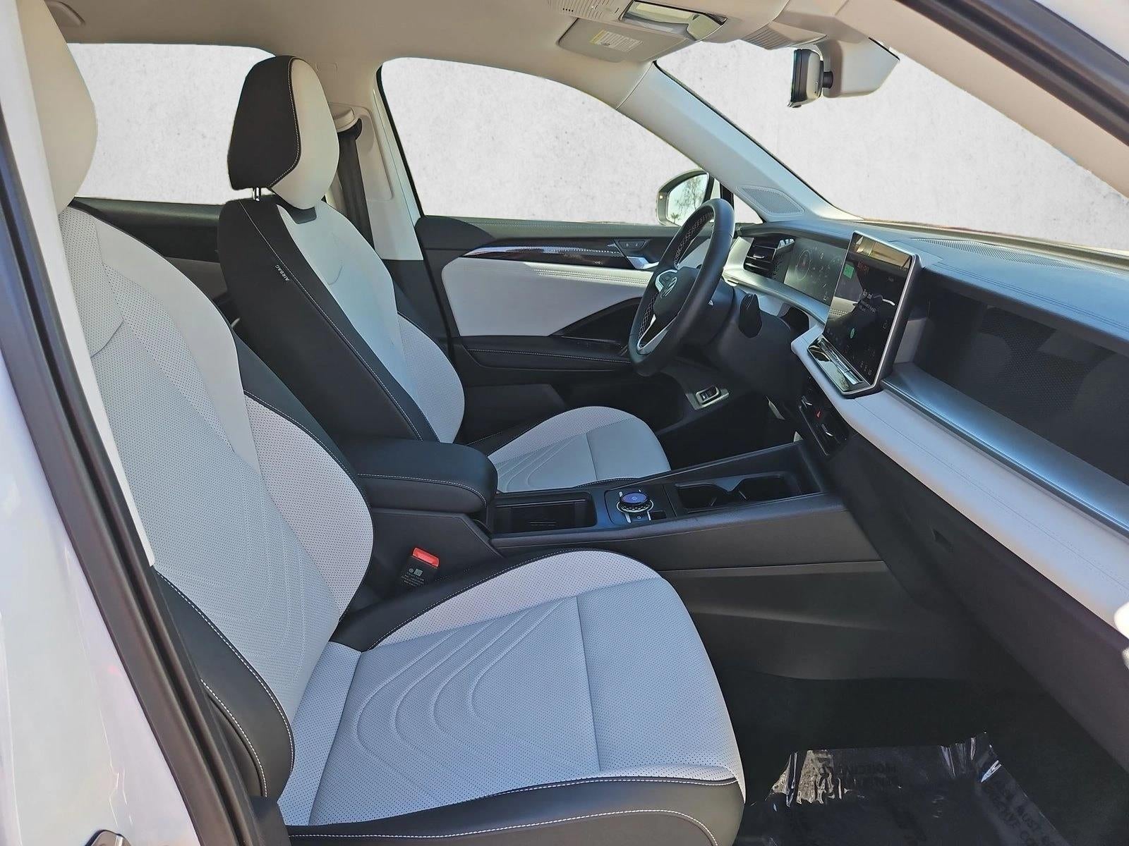 2025 Volkswagen Tiguan 2.0T SE
