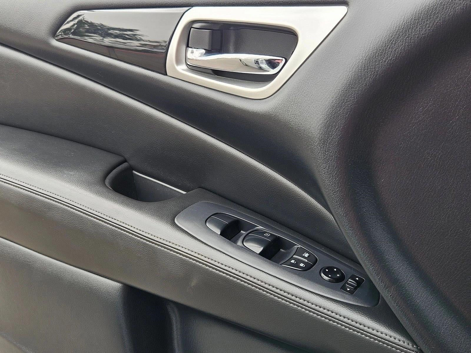 2019 Nissan Pathfinder S