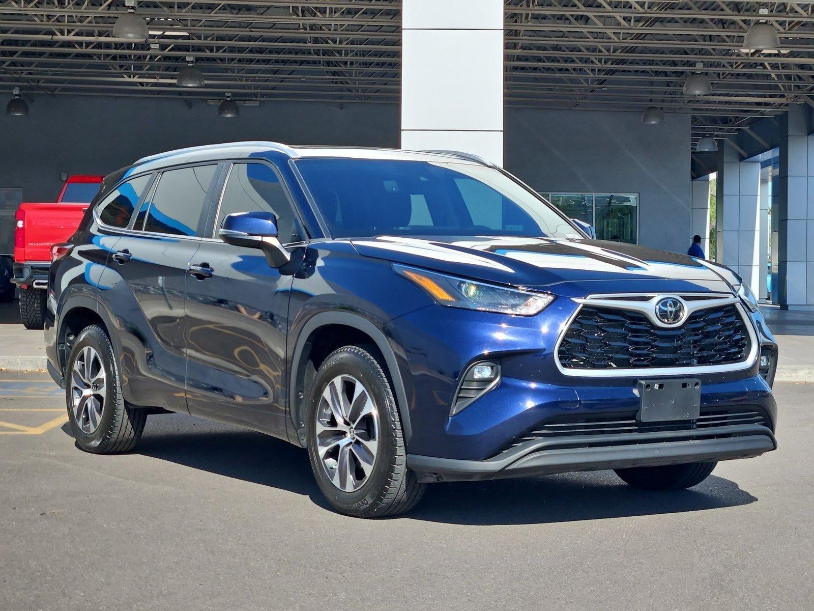 2023 Toyota Highlander XLE