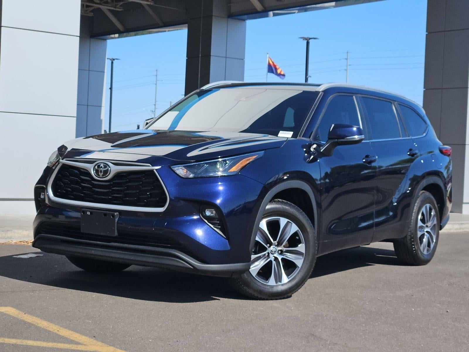 2023 Toyota Highlander XLE
