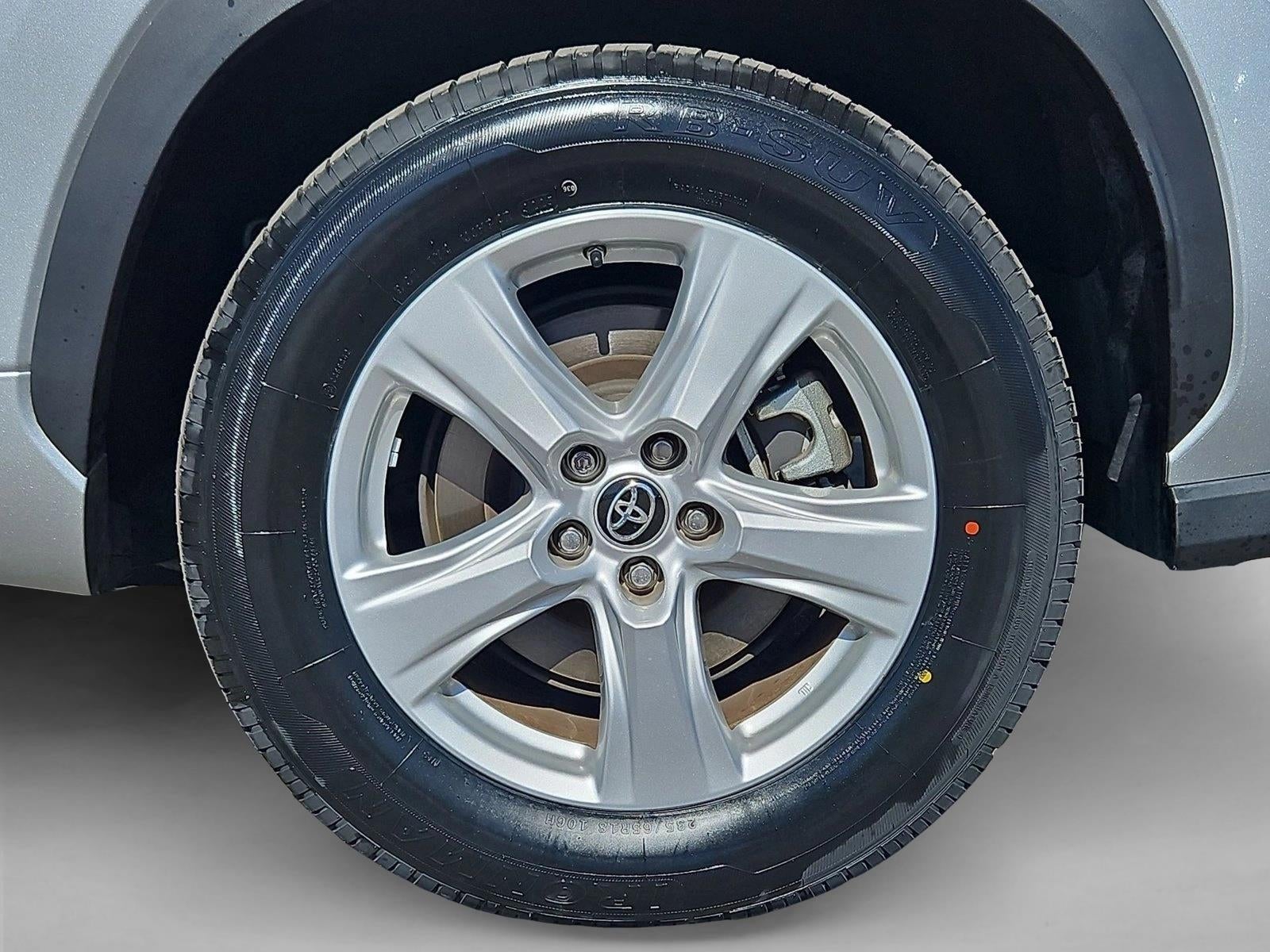 2023 Toyota Highlander LE