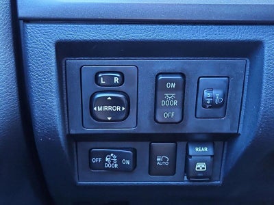 2018 Toyota Tundra SR5 5.7L V8