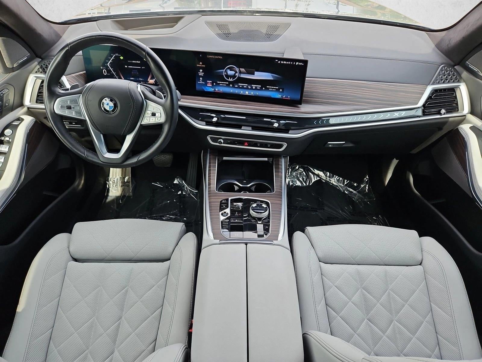 2025 BMW X7 xDrive40i