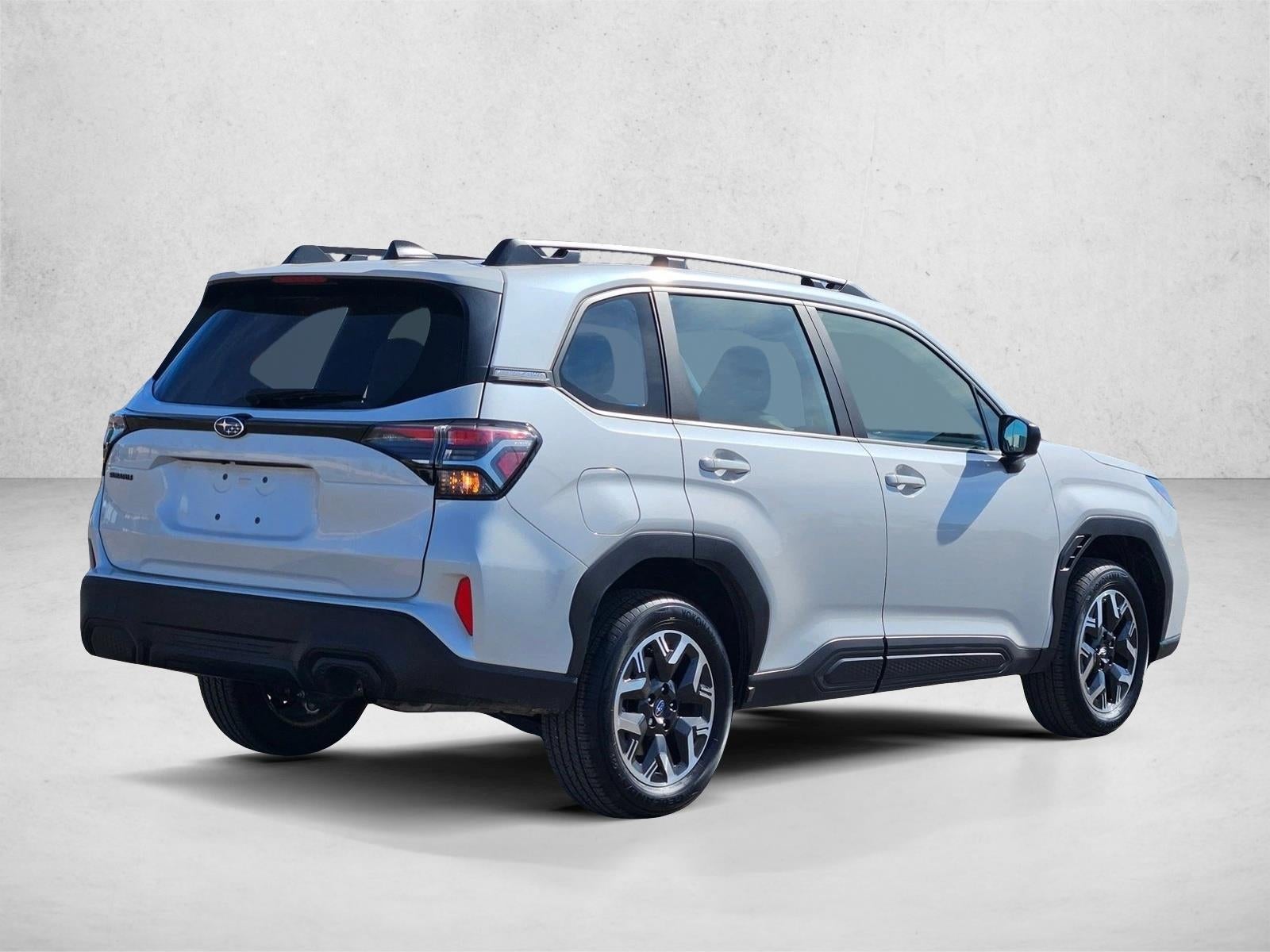 2025 Subaru Forester Base