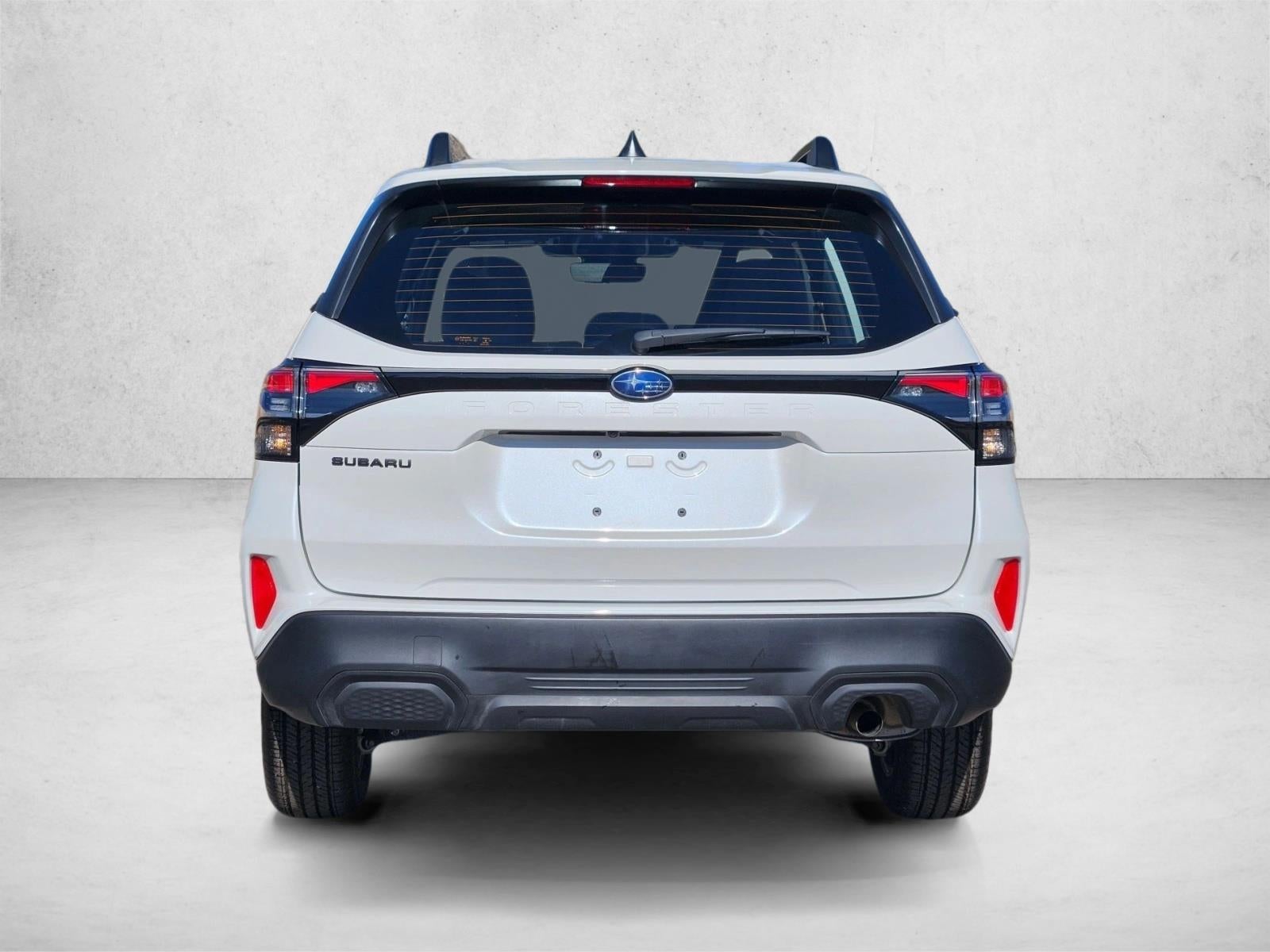 2025 Subaru Forester Base