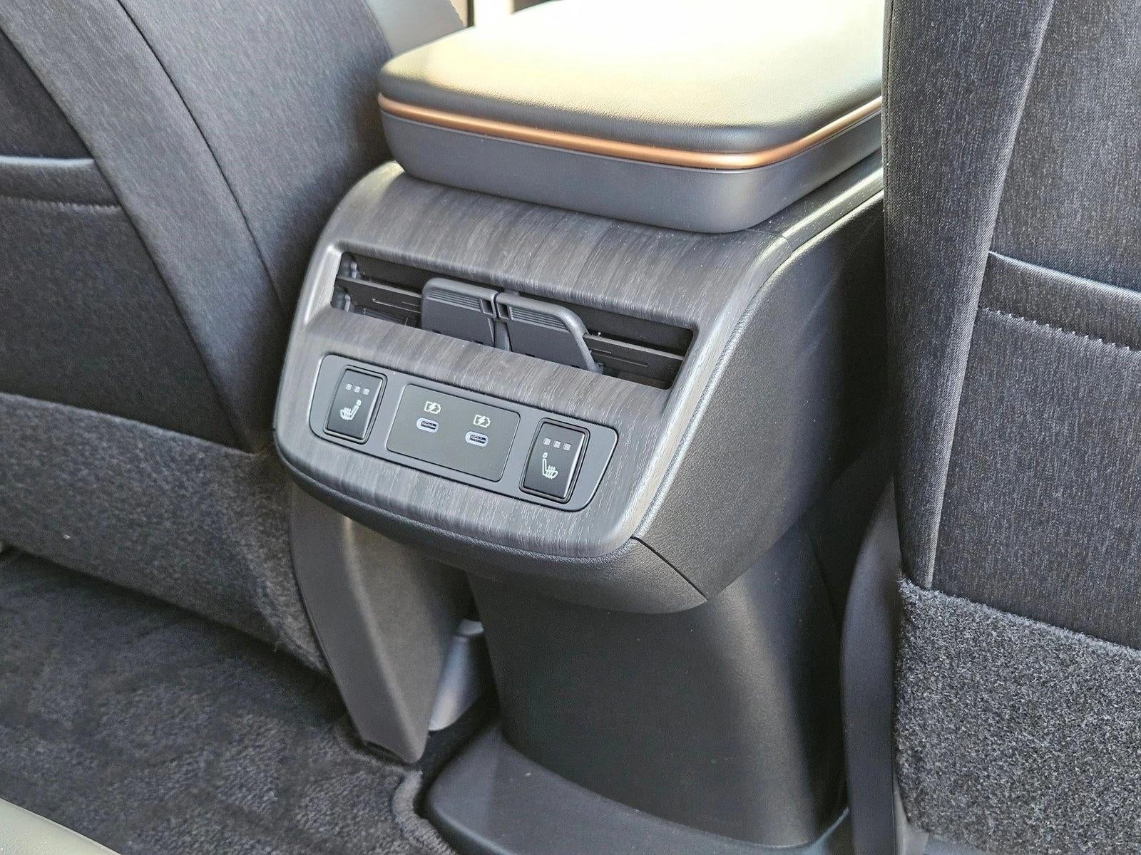 2025 Nissan ARIYA EVOLVE+