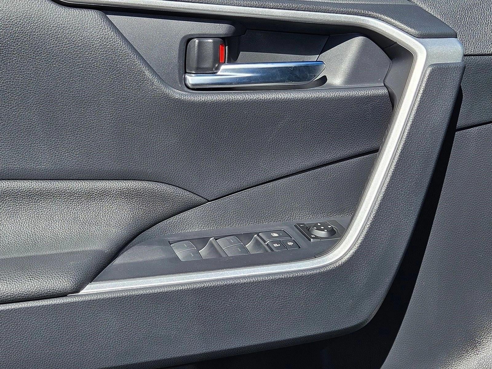 2025 Toyota RAV4 Plug-In Hybrid SE