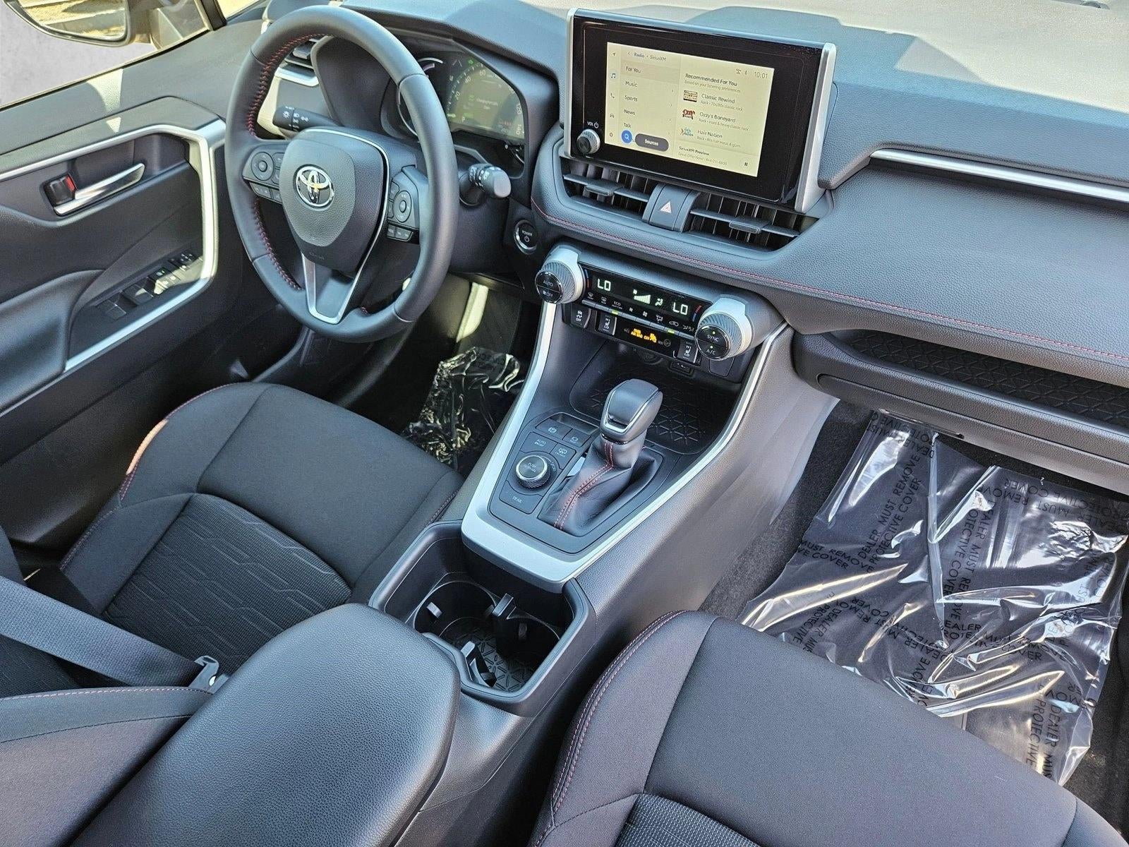 2025 Toyota RAV4 Plug-In Hybrid SE