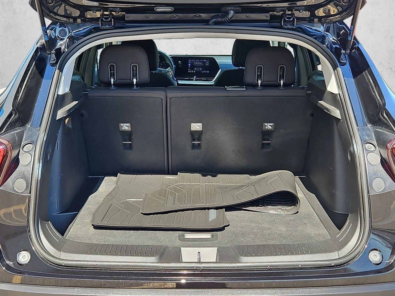 2024 Chevrolet Trax LS - Photo 10