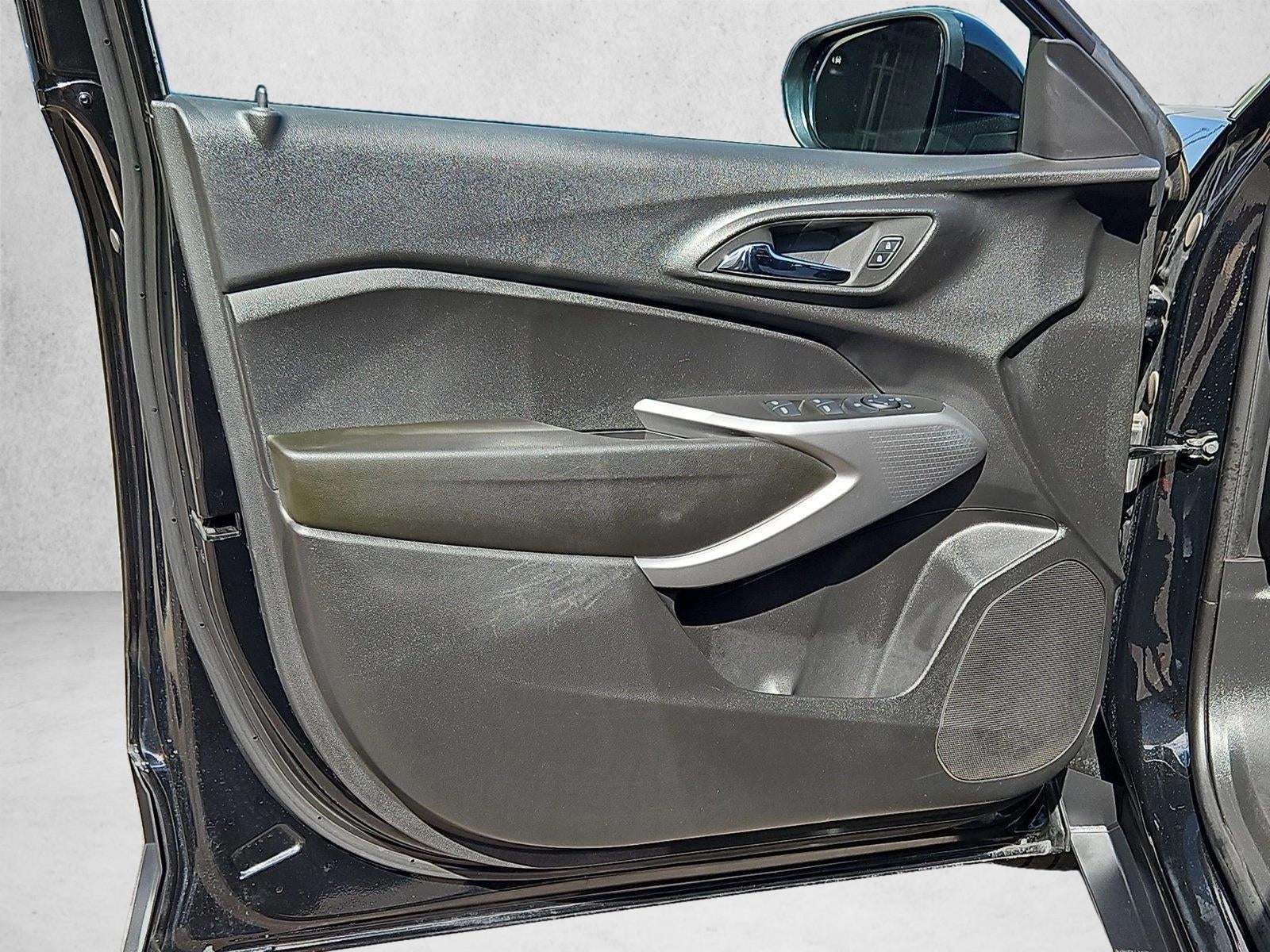 2024 Chevrolet Trax LS - Photo 12