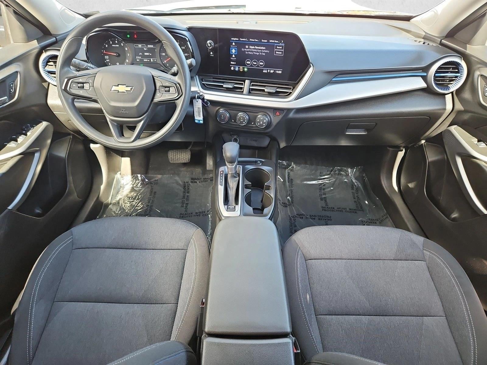 2024 Chevrolet Trax LS - Photo 23