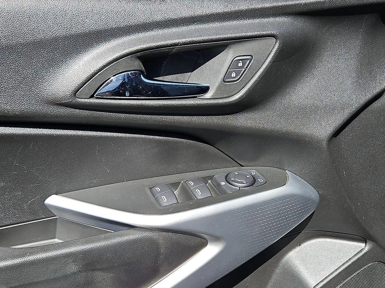 2024 Chevrolet Trax LS - Photo 12