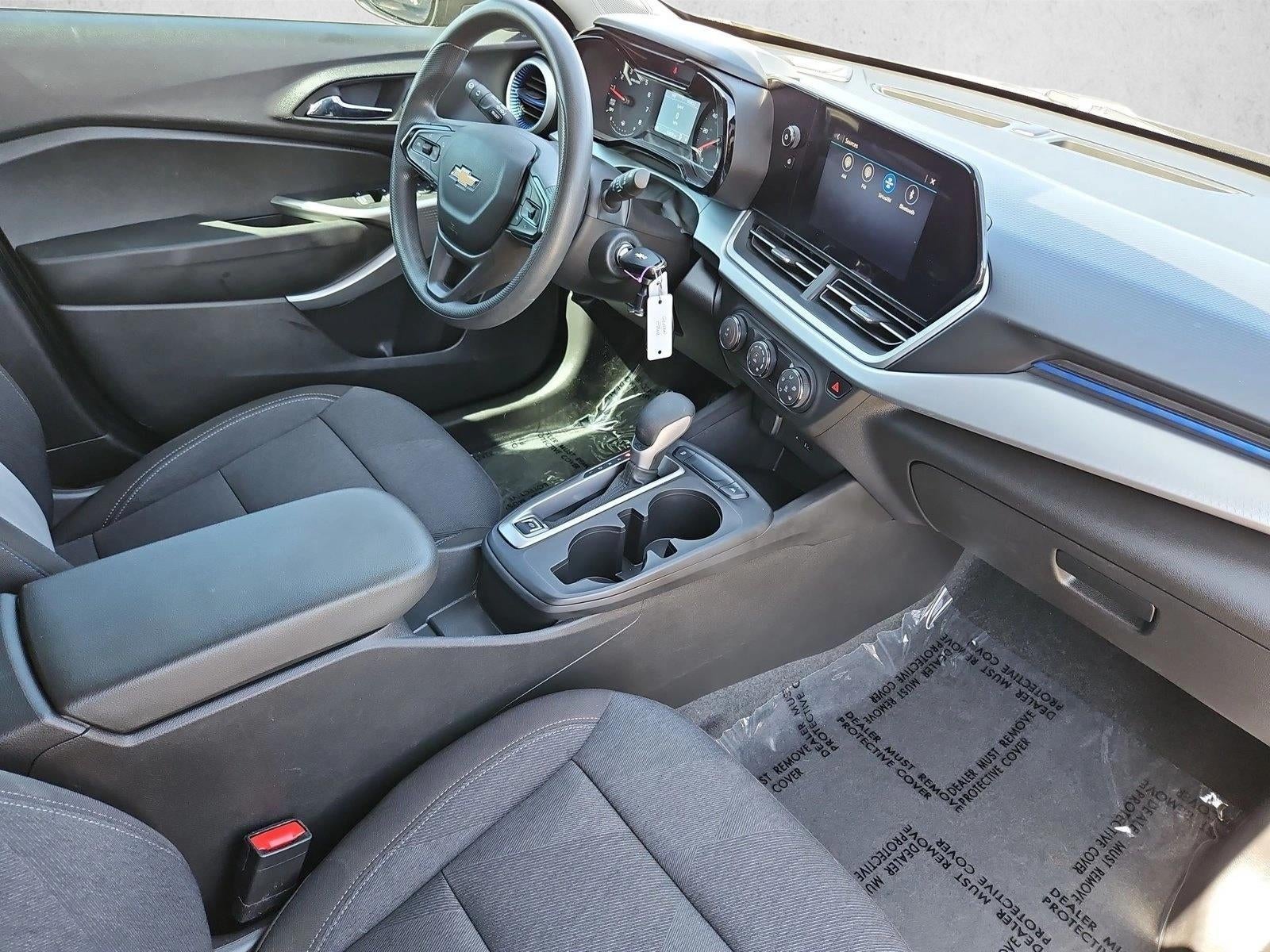 2024 Chevrolet Trax LS - Photo 27