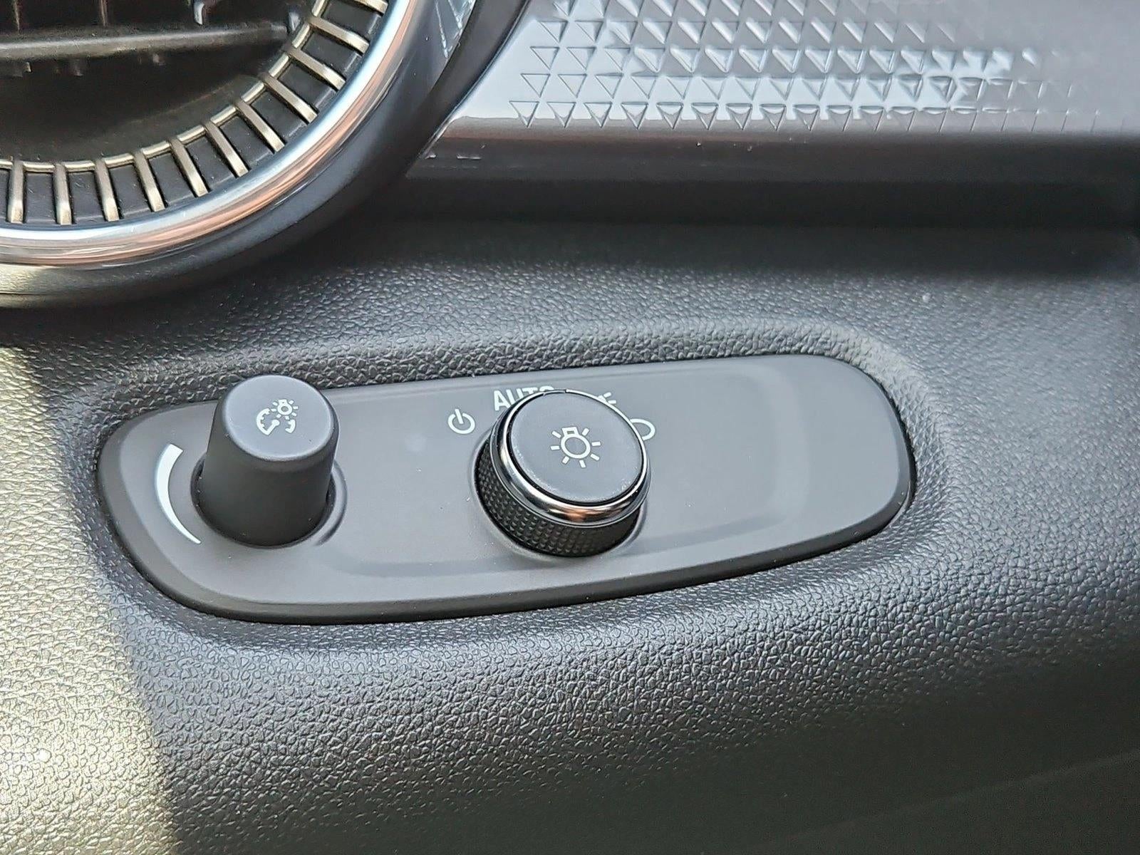 2025 Chevrolet Trax Activ - Photo 17
