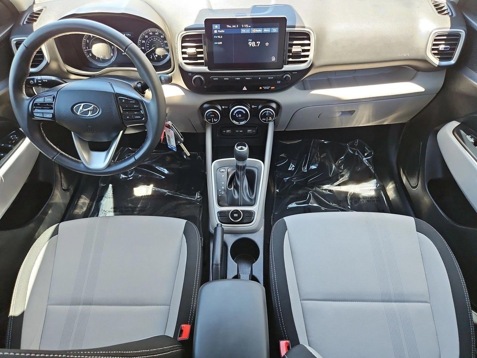 2022 Hyundai Venue SEL