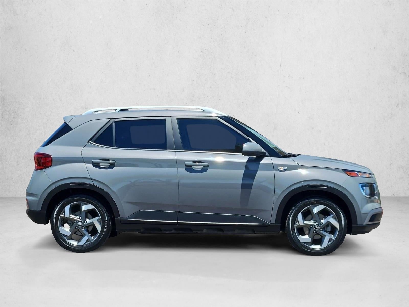 2022 Hyundai Venue SEL